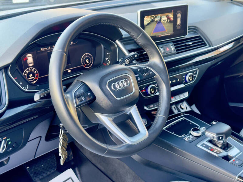 2018 Audi Q5 2.0T quattro Premium Plus