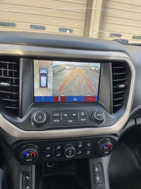 2017 GMC Acadia Denali