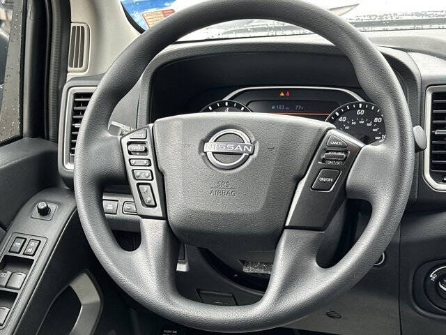 2022 Nissan Frontier SV