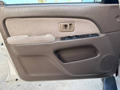 1999 Toyota 4Runner SR5