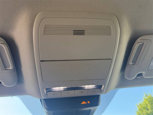 2025 Mazda CX-50 2.5 S Preferred