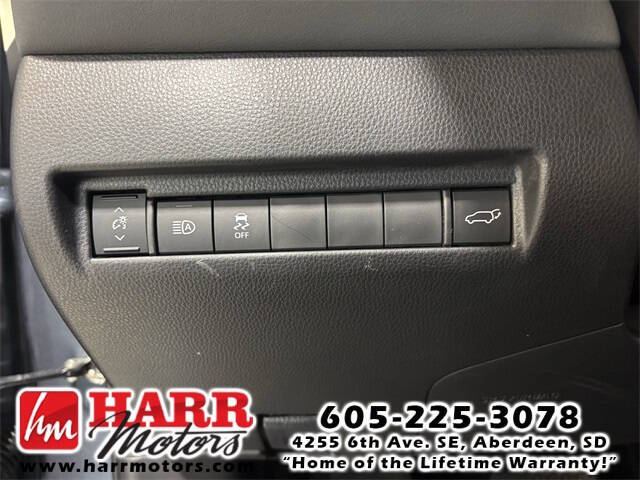 2023 Toyota Venza LE