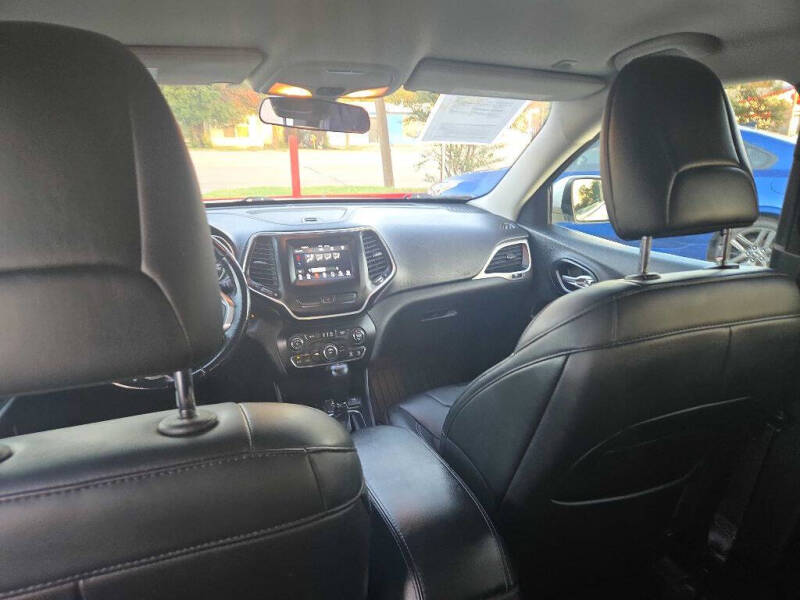 2019 Jeep Cherokee Latitude Plus