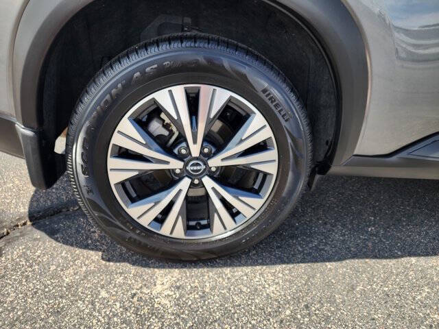 2022 Nissan Rogue SV