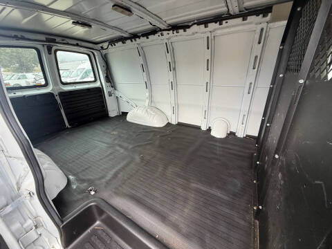 2021 Chevrolet Express 2500