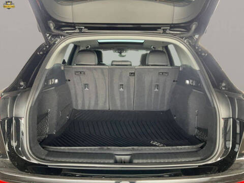 2025 Audi Q6 e-tron Premium