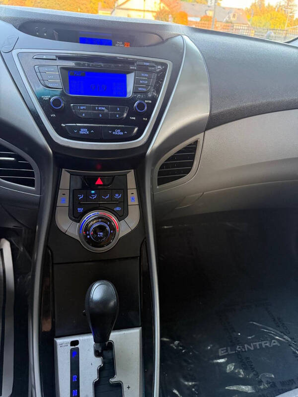 2013 Hyundai Elantra GLS