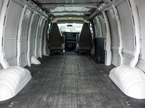 2024 Chevrolet Express 2500