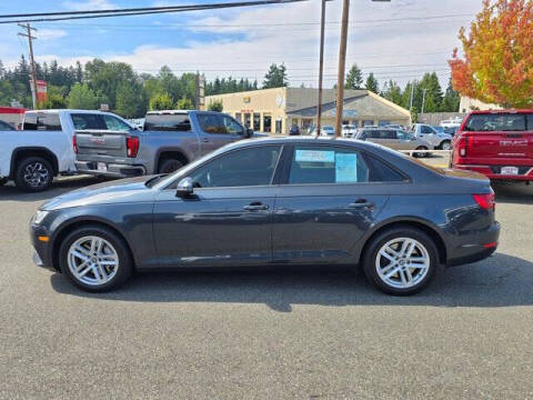2017 Audi A4 2.0T quattro Premium