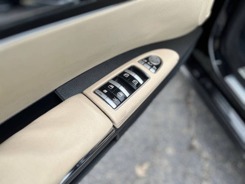 2011 Mercedes-Benz S-Class S 550 4MATIC