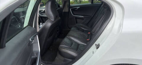 2012 Volvo S60 T6 R-Design