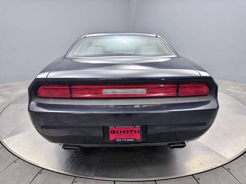 2012 Dodge Challenger SXT