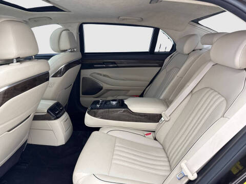 2019 Genesis G90