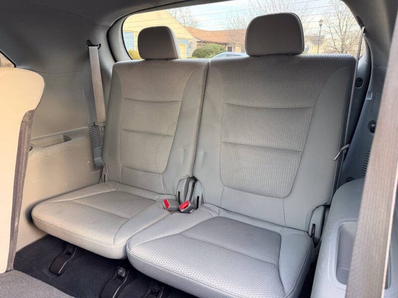 2011 Kia Sorento LX