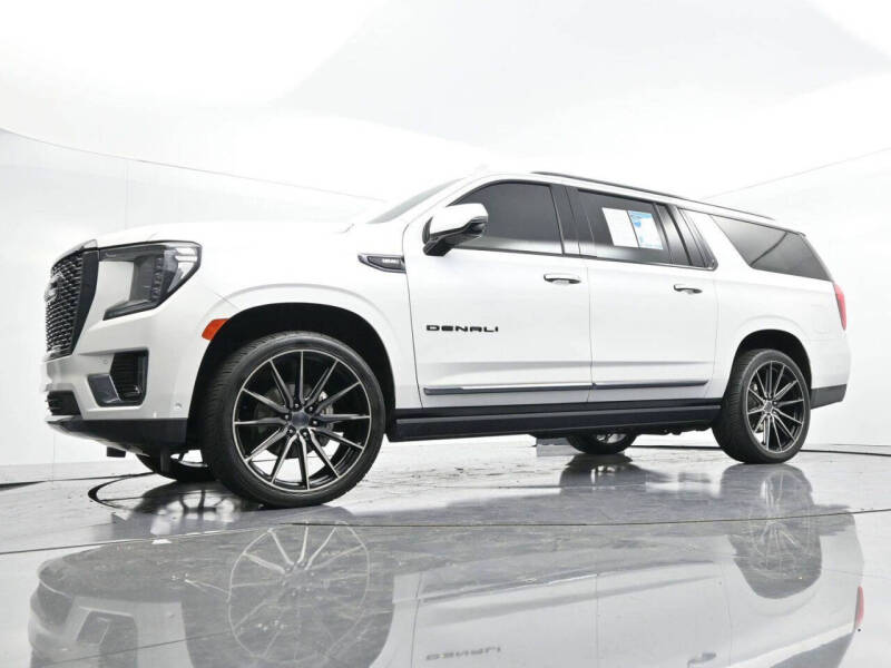 2023 GMC Yukon XL Denali Ultimate
