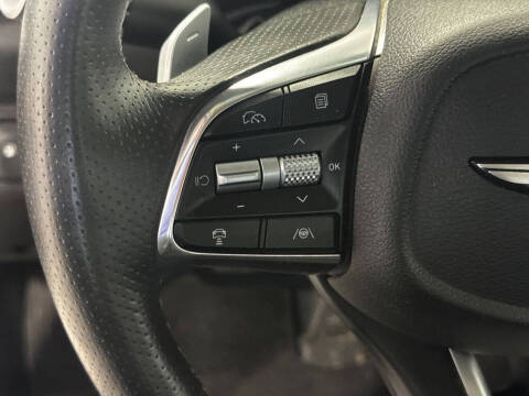 2025 Genesis G70