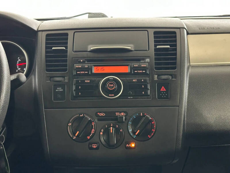 2011 Nissan Versa 1.8 S