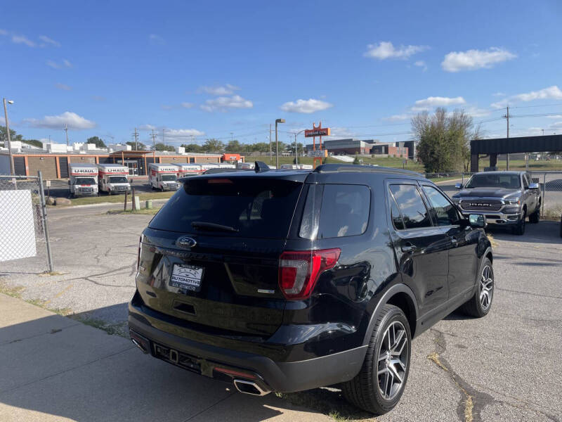 2017 Ford Explorer Sport