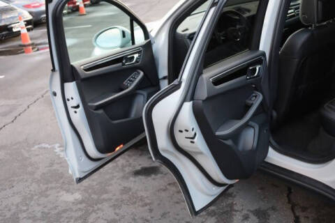 2023 Porsche Macan S