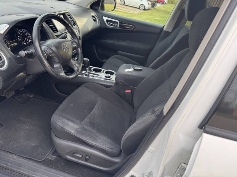 2015 Nissan Pathfinder SV