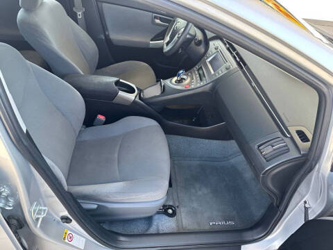 2014 Toyota Prius Two