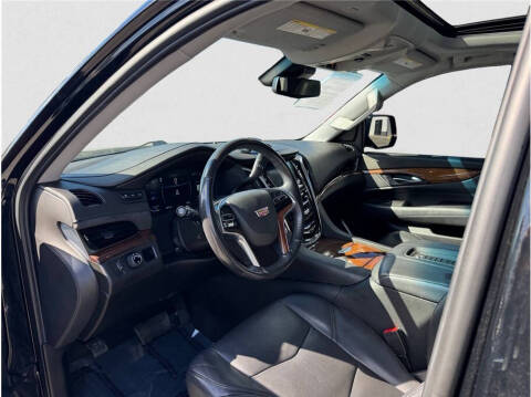 2020 Cadillac Escalade Luxury