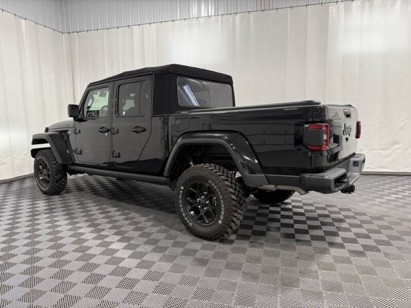 2024 Jeep Gladiator Willys