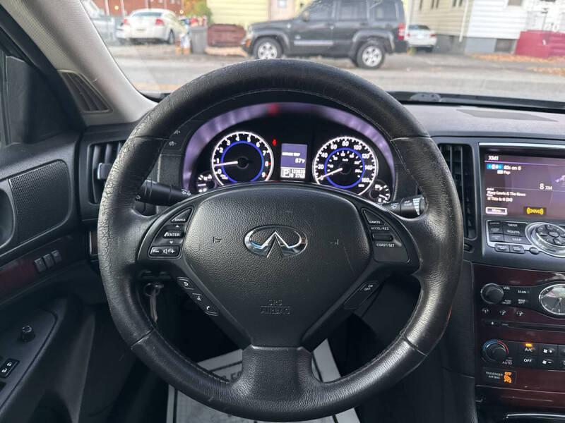 2012 INFINITI G Sedan Limited Edition photo 20