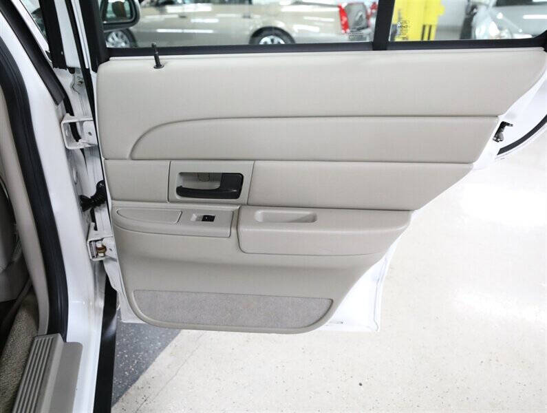 2011 Ford Crown Victoria LX