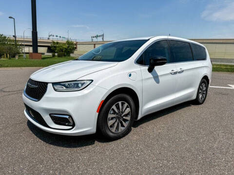 2024 Chrysler Pacifica Plug-In Hybrid