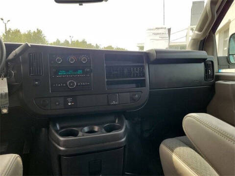 2022 GMC Savana 2500