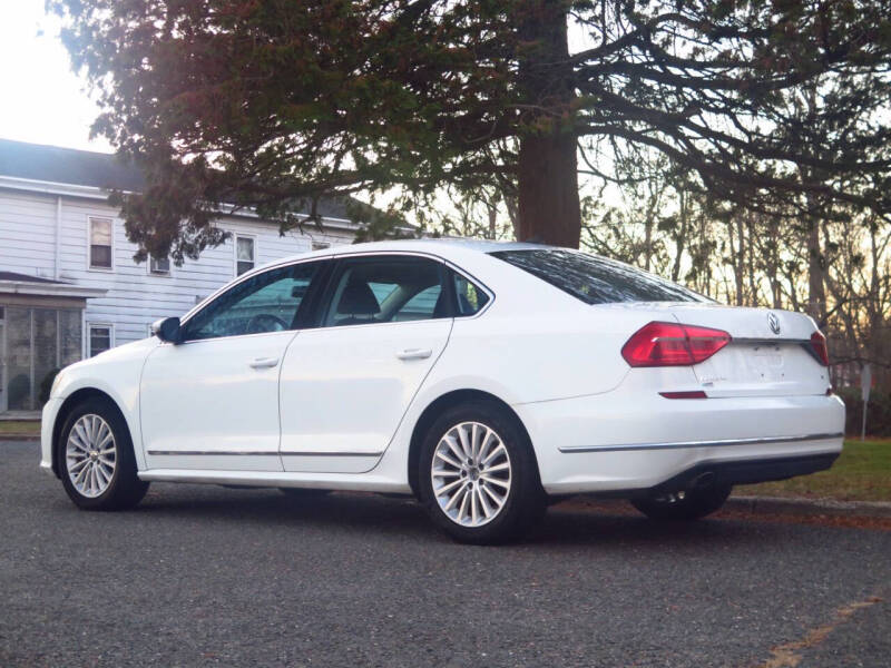 2016 Volkswagen Passat 1.8T SE