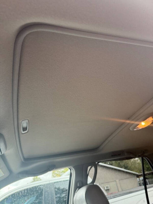 2003 Toyota Sequoia SR5