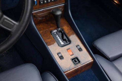 1986 Mercedes-Benz 560-Class 560 SL