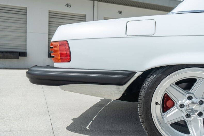 1977 Mercedes-Benz 450-Class