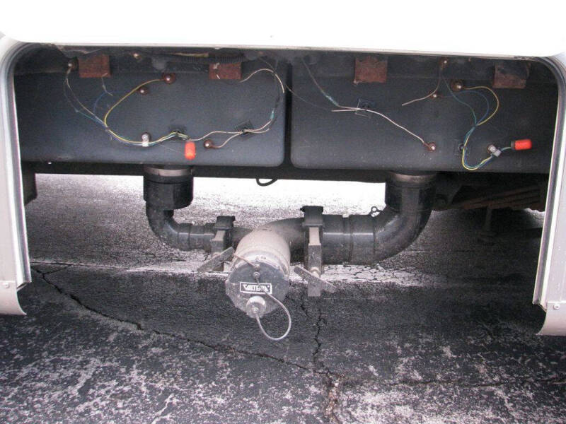 2003 Ford E-Series E-450 SD