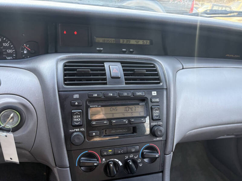 2003 Toyota Avalon XL