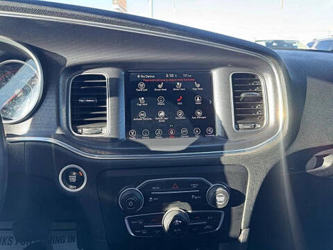 2017 Dodge Charger SXT