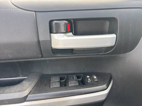 2016 Toyota Tundra SR5