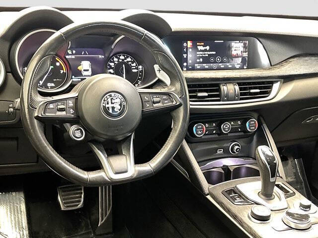 2022 Alfa Romeo Stelvio Sprint