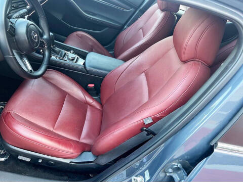 2025 Mazda Mazda3 Hatchback 2.5 S Carbon Edition