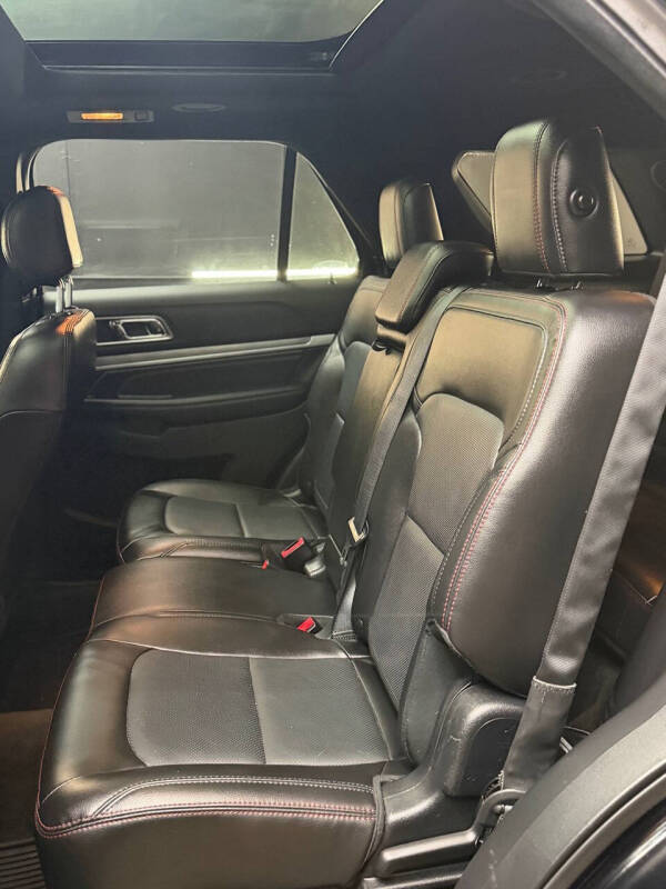 2016 Ford Explorer Sport