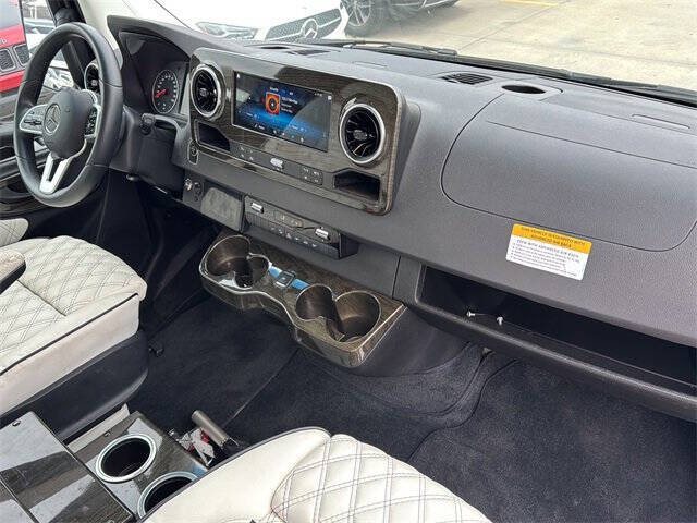 2022 Mercedes-Benz Sprinter 3500XD