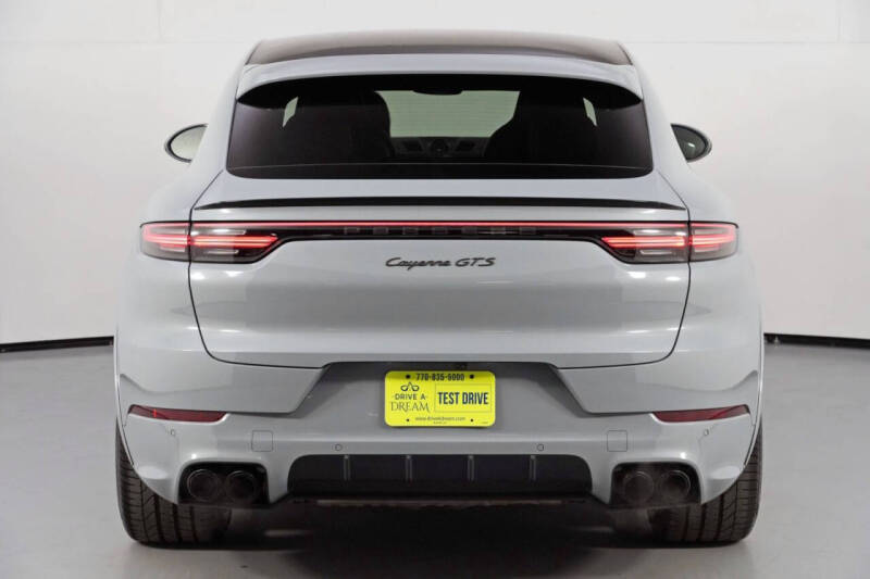 2022 Porsche Cayenne GTS Coupe