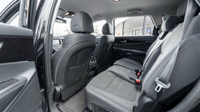 2020 Kia Sorento S V6