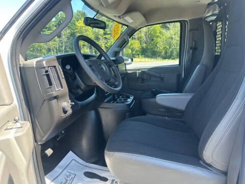 2023 GMC Savana 2500