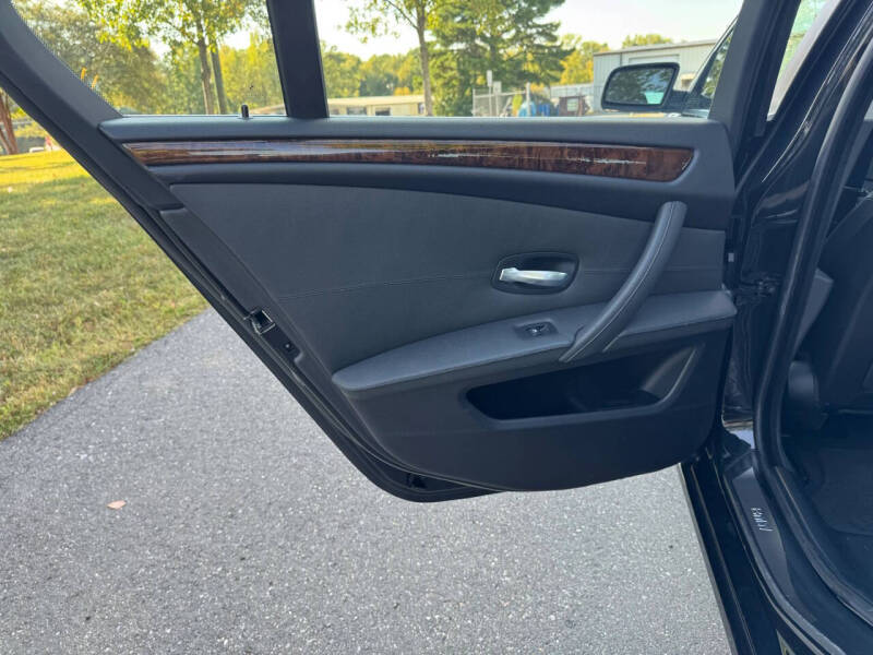 2008 BMW 5 Series 528i