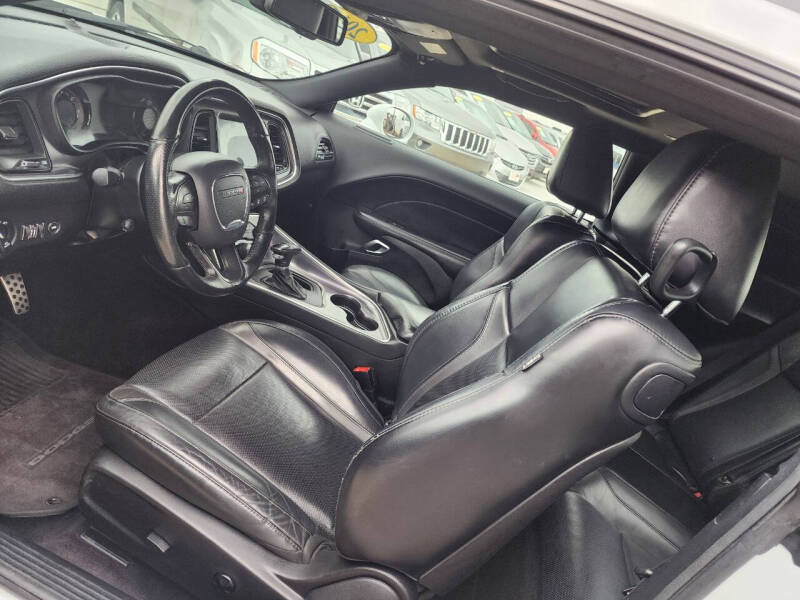 2017 Dodge Challenger SXT