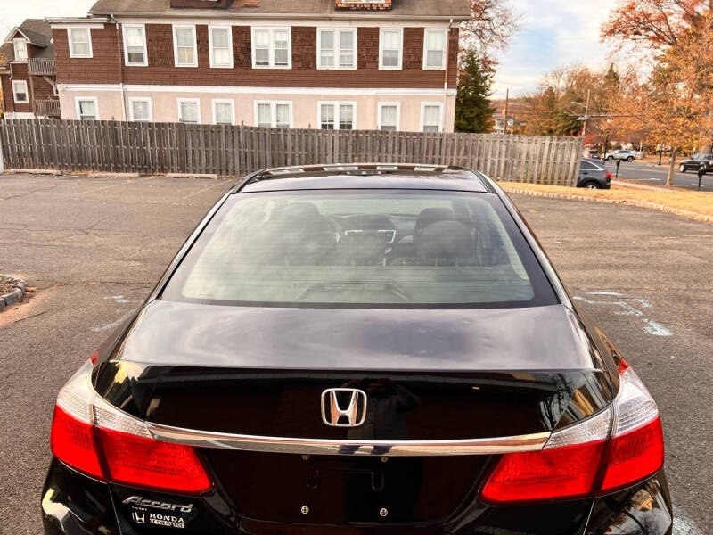 2013 Honda Accord LX photo 4