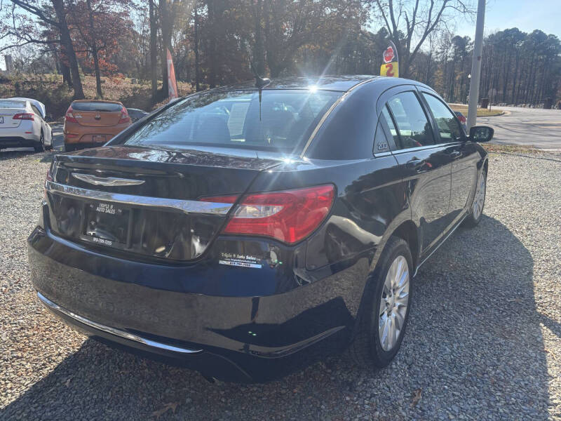 2014 Chrysler 200 LX